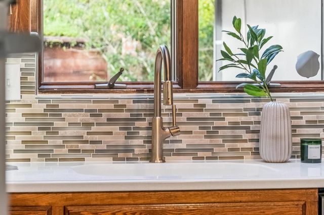 224 Highland Avenue, San Carlos, CA 94070