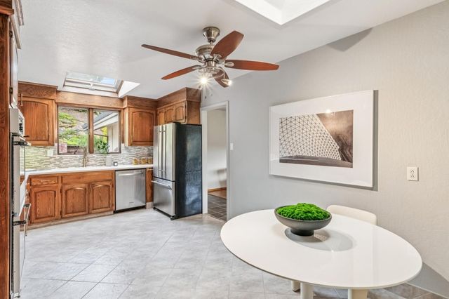 224 Highland Avenue, San Carlos, CA 94070