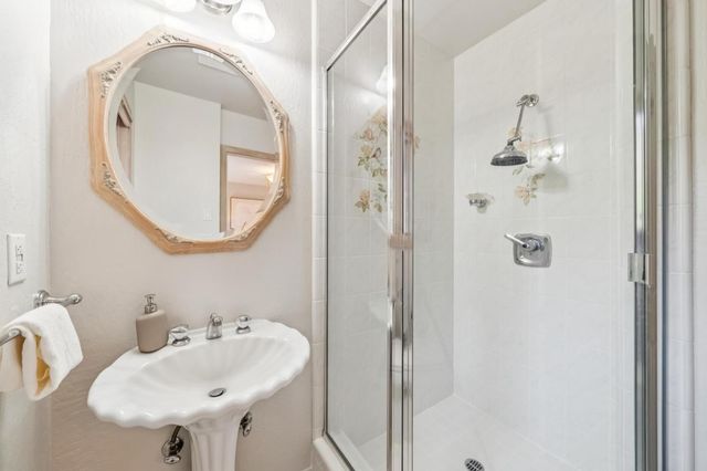 224 Highland Avenue, San Carlos, CA 94070