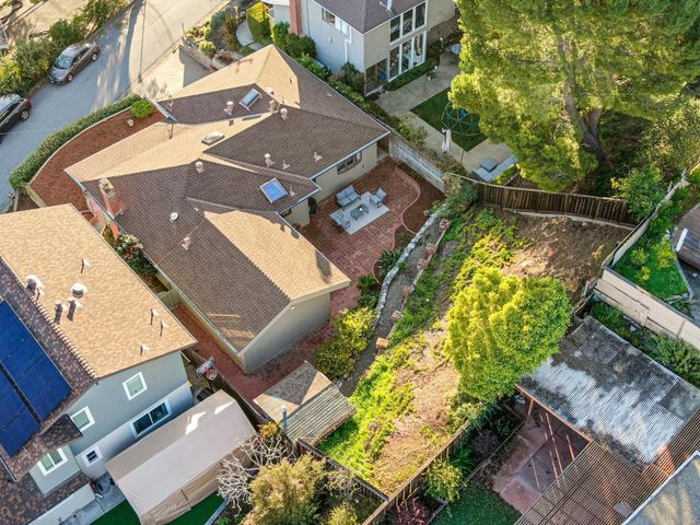 224 Highland Avenue, San Carlos, CA 94070
