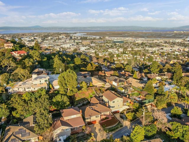 224 Highland Avenue, San Carlos, CA 94070