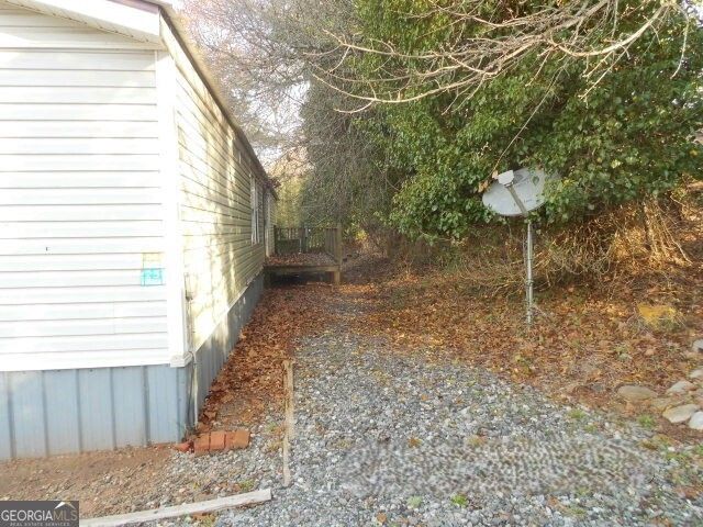 877 Paradise Park Road, Cornelia, GA 30531