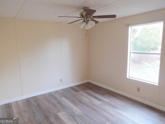 877 Paradise Park Road, Cornelia, GA 30531