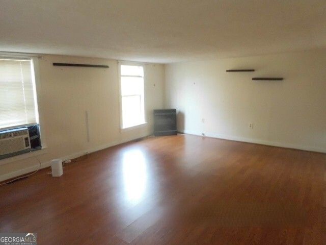 877 Paradise Park Road, Cornelia, GA 30531