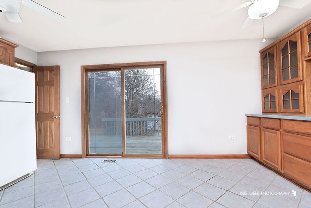 315 Oakwood Drive, Antioch, IL 60002