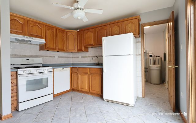 315 Oakwood Drive, Antioch, IL 60002