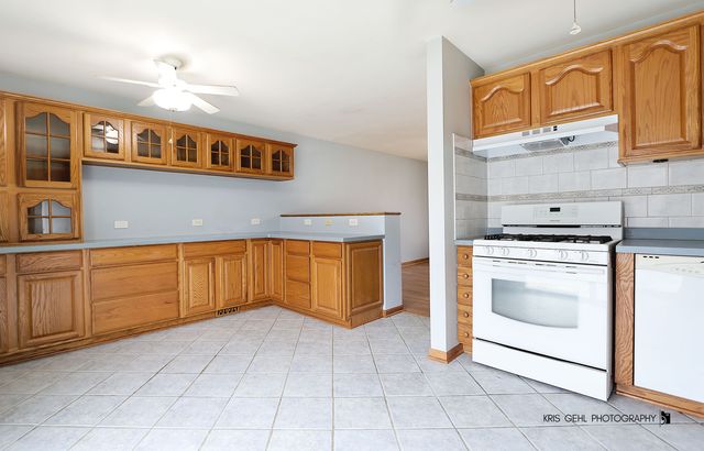 315 Oakwood Drive, Antioch, IL 60002