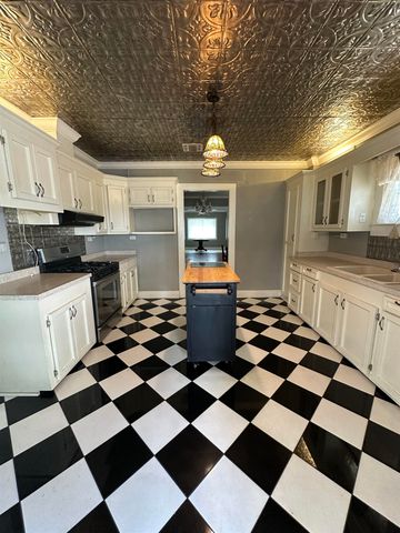 715 Liberty St, Houma, LA 70360
