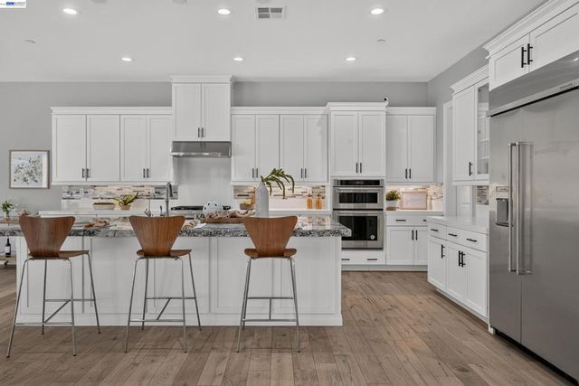 2782 Cathedral Rock Way, Dublin, CA 94568