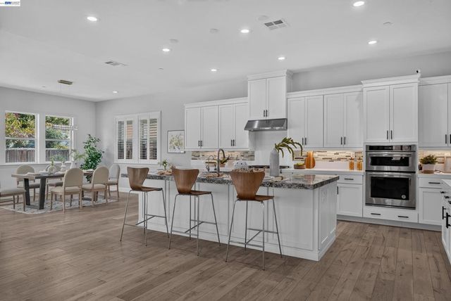 2782 Cathedral Rock Way, Dublin, CA 94568