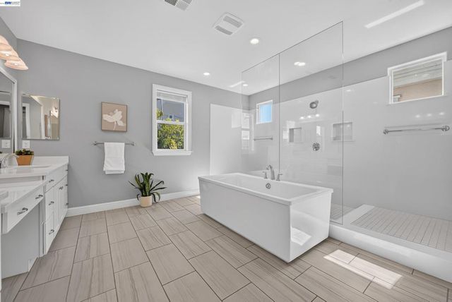 2782 Cathedral Rock Way, Dublin, CA 94568