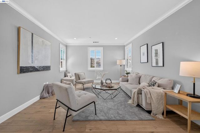 2782 Cathedral Rock Way, Dublin, CA 94568