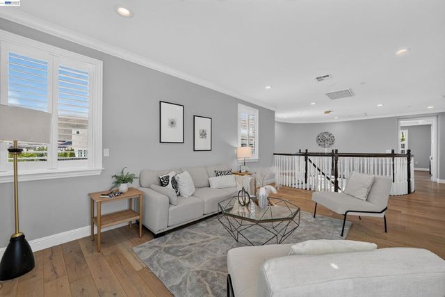 2782 Cathedral Rock Way, Dublin, CA 94568