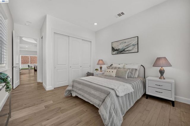2782 Cathedral Rock Way, Dublin, CA 94568