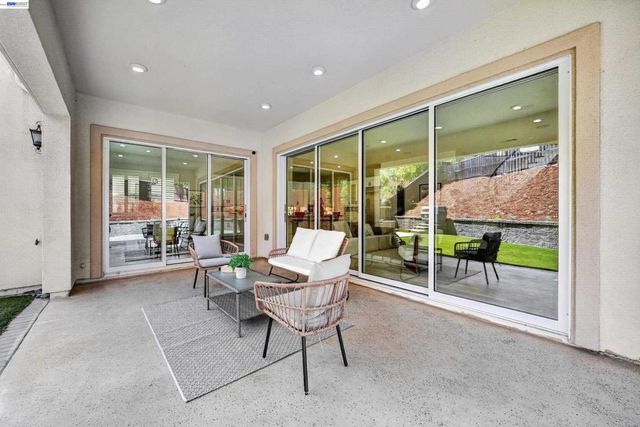 2782 Cathedral Rock Way, Dublin, CA 94568