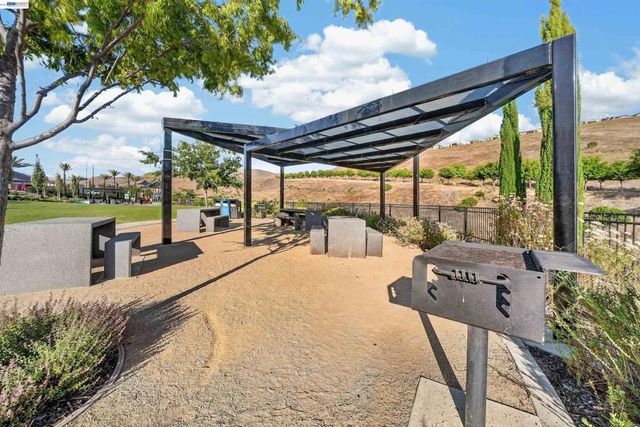2782 Cathedral Rock Way, Dublin, CA 94568