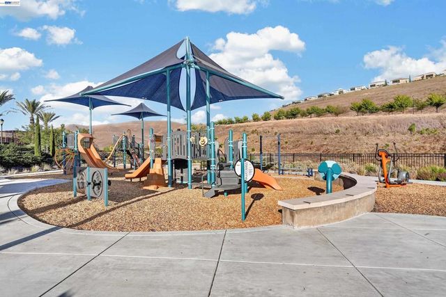 2782 Cathedral Rock Way, Dublin, CA 94568