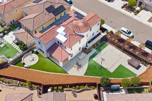 2782 Cathedral Rock Way, Dublin, CA 94568