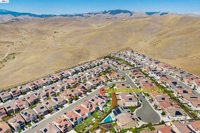 2782 Cathedral Rock Way, Dublin, CA 94568