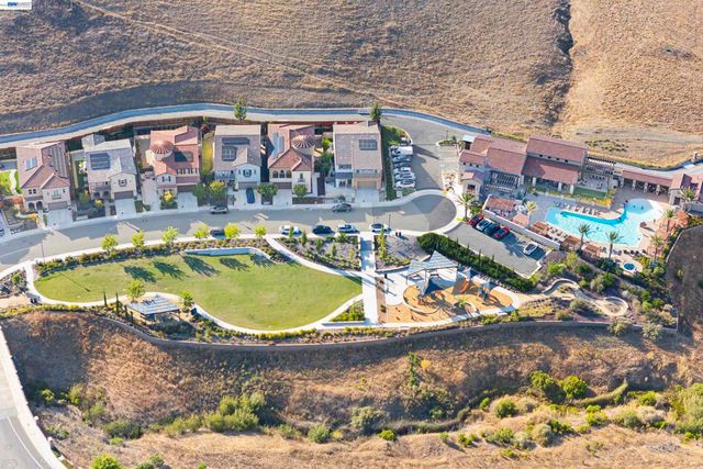 2782 Cathedral Rock Way, Dublin, CA 94568