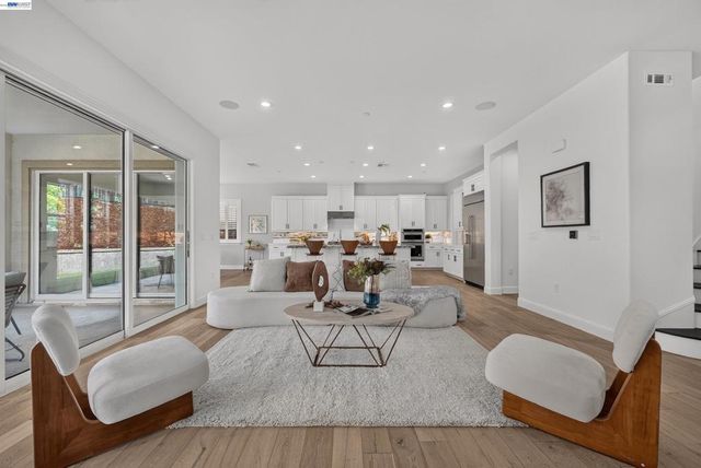 2782 Cathedral Rock Way, Dublin, CA 94568