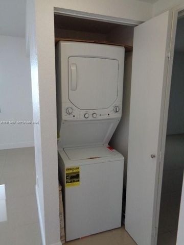 36 NW 6 Ave 608, Miami, FL 33128