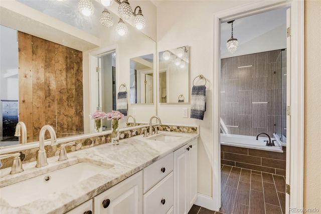 10047 Andrush Court, Lone Tree, CO 80124