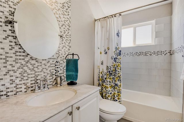 10047 Andrush Court, Lone Tree, CO 80124