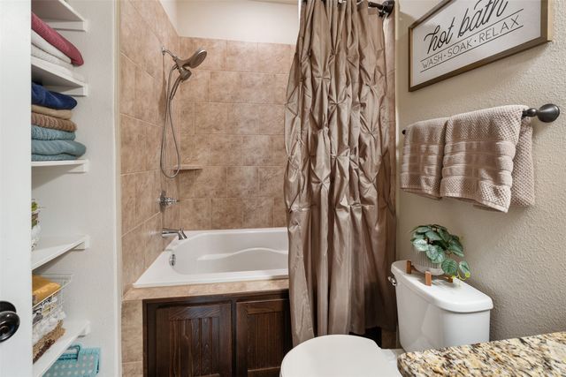 17930 Acre Lane, Kemp, TX 75143