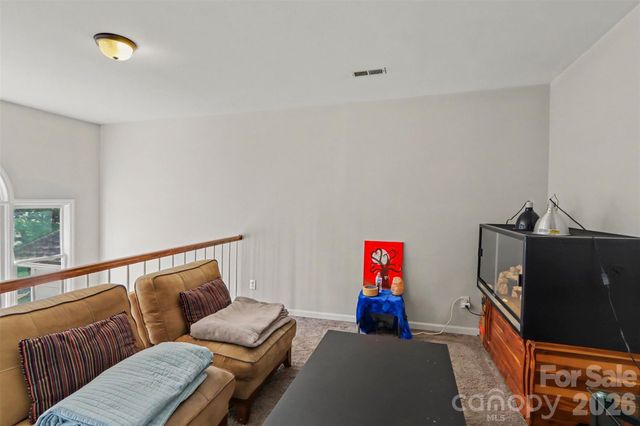 8606 Fox Chase Lane, Charlotte, NC 28269