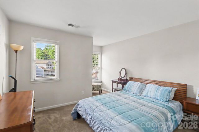 8606 Fox Chase Lane, Charlotte, NC 28269