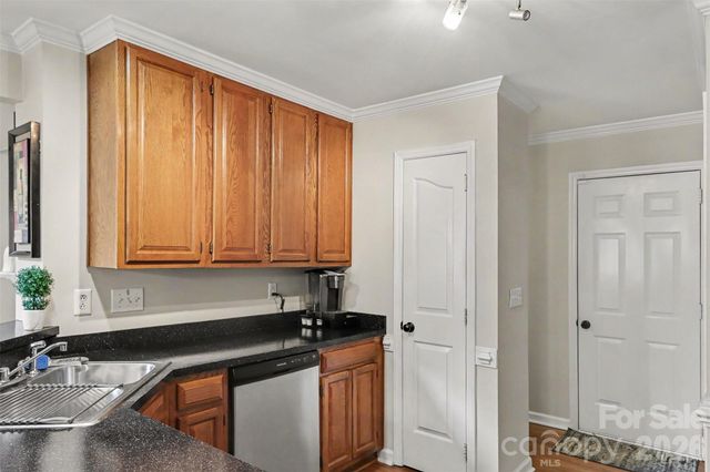 8606 Fox Chase Lane, Charlotte, NC 28269
