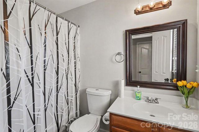 8606 Fox Chase Lane, Charlotte, NC 28269