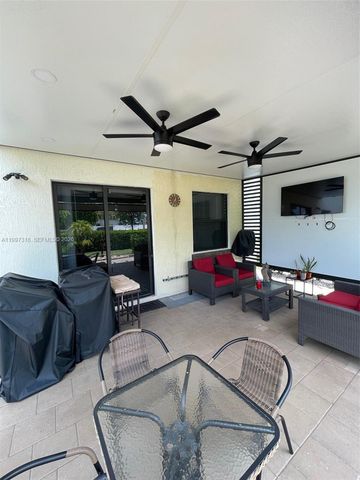 3494 W 103rd Ter, Hialeah, FL 33018