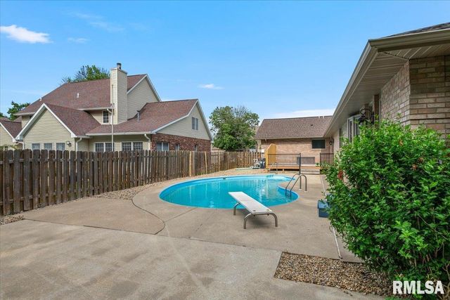 3501 BUCKEYE Drive, Springfield, IL 62712
