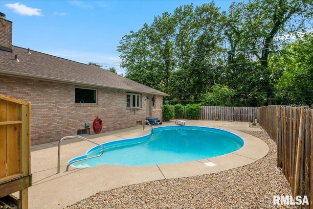 3501 BUCKEYE Drive, Springfield, IL 62712