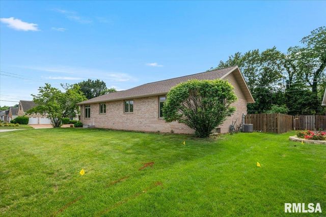 3501 BUCKEYE Drive, Springfield, IL 62712