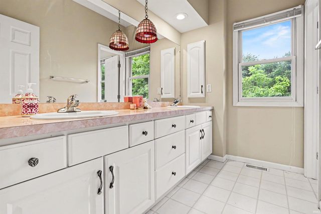 29281 County Road 12, Elkhart, IN 46514