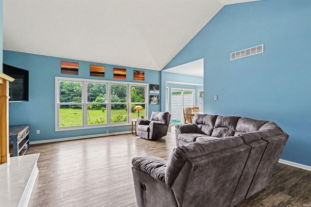 29281 County Road 12, Elkhart, IN 46514