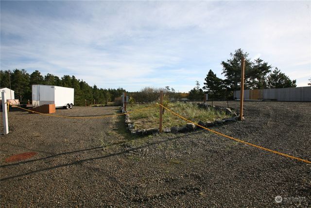 31710 J Place, Ocean Park, WA 98640