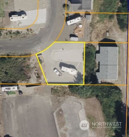 31710 J Place, Ocean Park, WA 98640