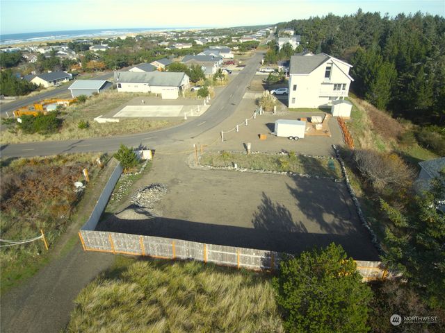 31710 J Place, Ocean Park, WA 98640