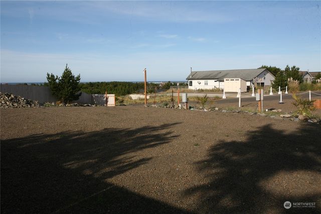 31710 J Place, Ocean Park, WA 98640