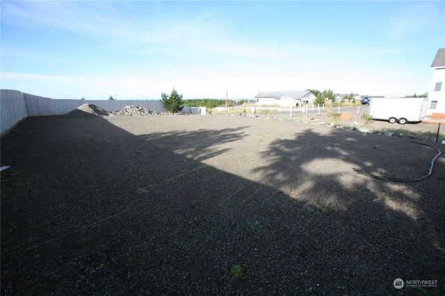 31710 J Place, Ocean Park, WA 98640