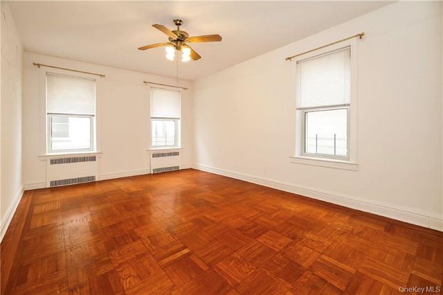 868 E 7th Street 3C, Brooklyn, NY 11230