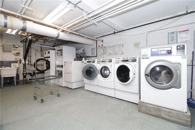 868 E 7th Street 3C, Brooklyn, NY 11230