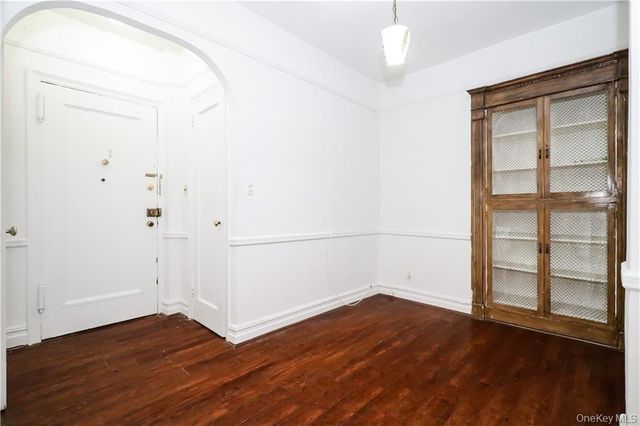 868 E 7th Street 3C, Brooklyn, NY 11230