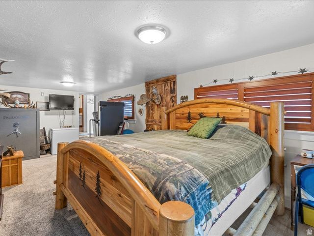 8187 N MOUNTAIN VIEW RD, Lake Point, UT 84074