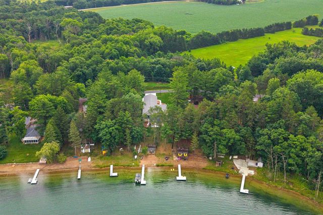 3903 N 7TH DRIVE, Hancock, WI 54943