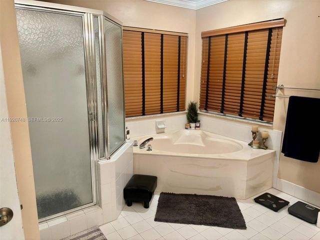 12425 NW 54th Ct, Coral Springs, FL 33076